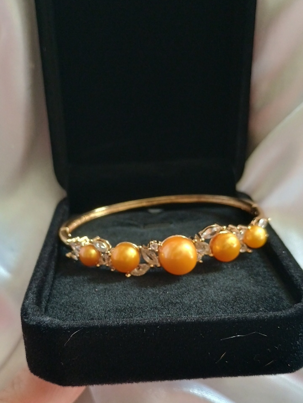 New Real Golden Yellow pearls And Stunning Crystals Pearl Bracelet